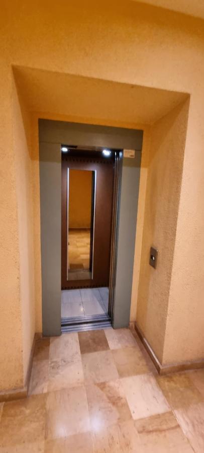 Loft 80M2 En Plein Coeur De La Vieille Ville 3 Etoiles 툴롱 외부 사진