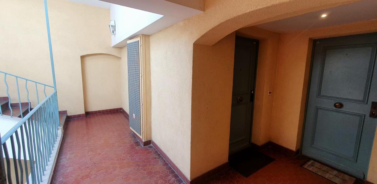 Loft 80M2 En Plein Coeur De La Vieille Ville 3 Etoiles 툴롱 외부 사진