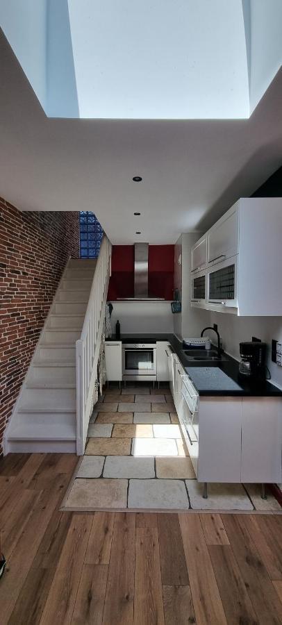 Loft 80M2 En Plein Coeur De La Vieille Ville 3 Etoiles 툴롱 외부 사진