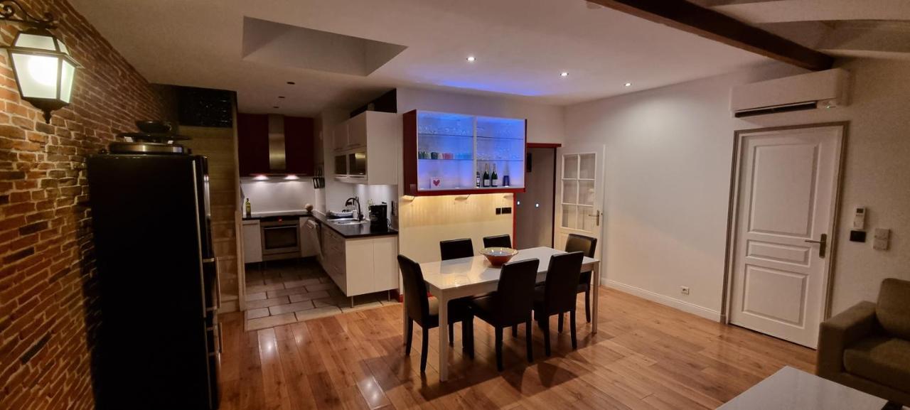 Loft 80M2 En Plein Coeur De La Vieille Ville 3 Etoiles 툴롱 외부 사진