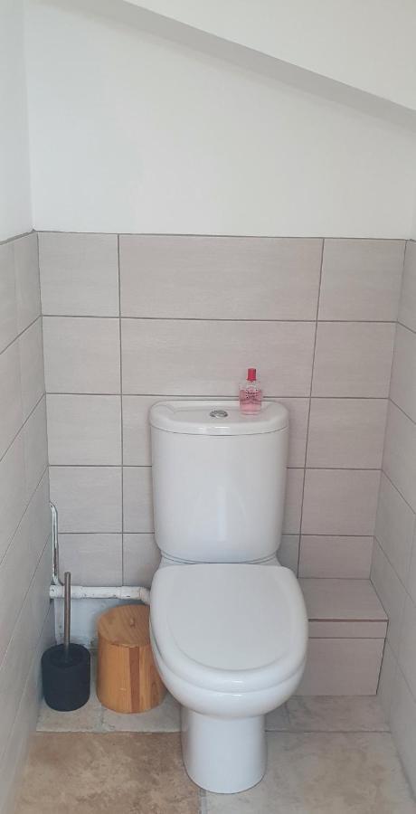 Loft 80M2 En Plein Coeur De La Vieille Ville 3 Etoiles 툴롱 외부 사진